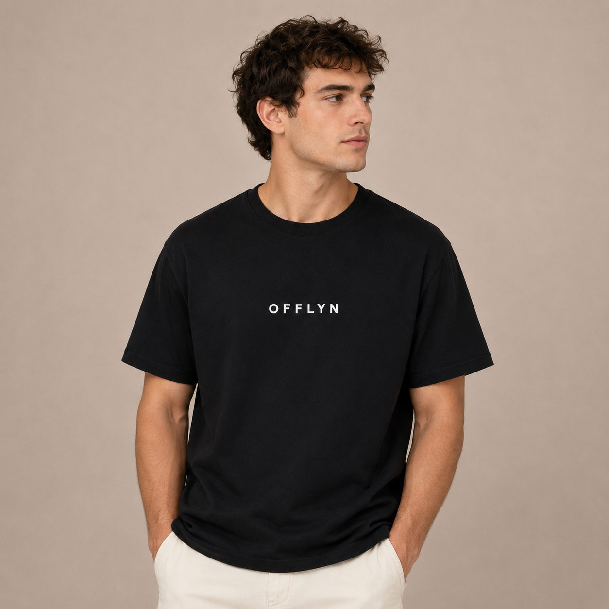 OFFLYN organic core tee black lifestyle male