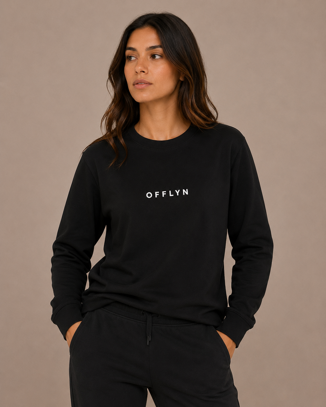OFFLYN long sleeve tee black lifestyle female